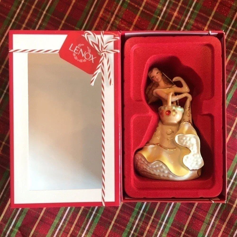 Brand New Lenox Disney Showcase Princess Belle Christmas Tree Ornament